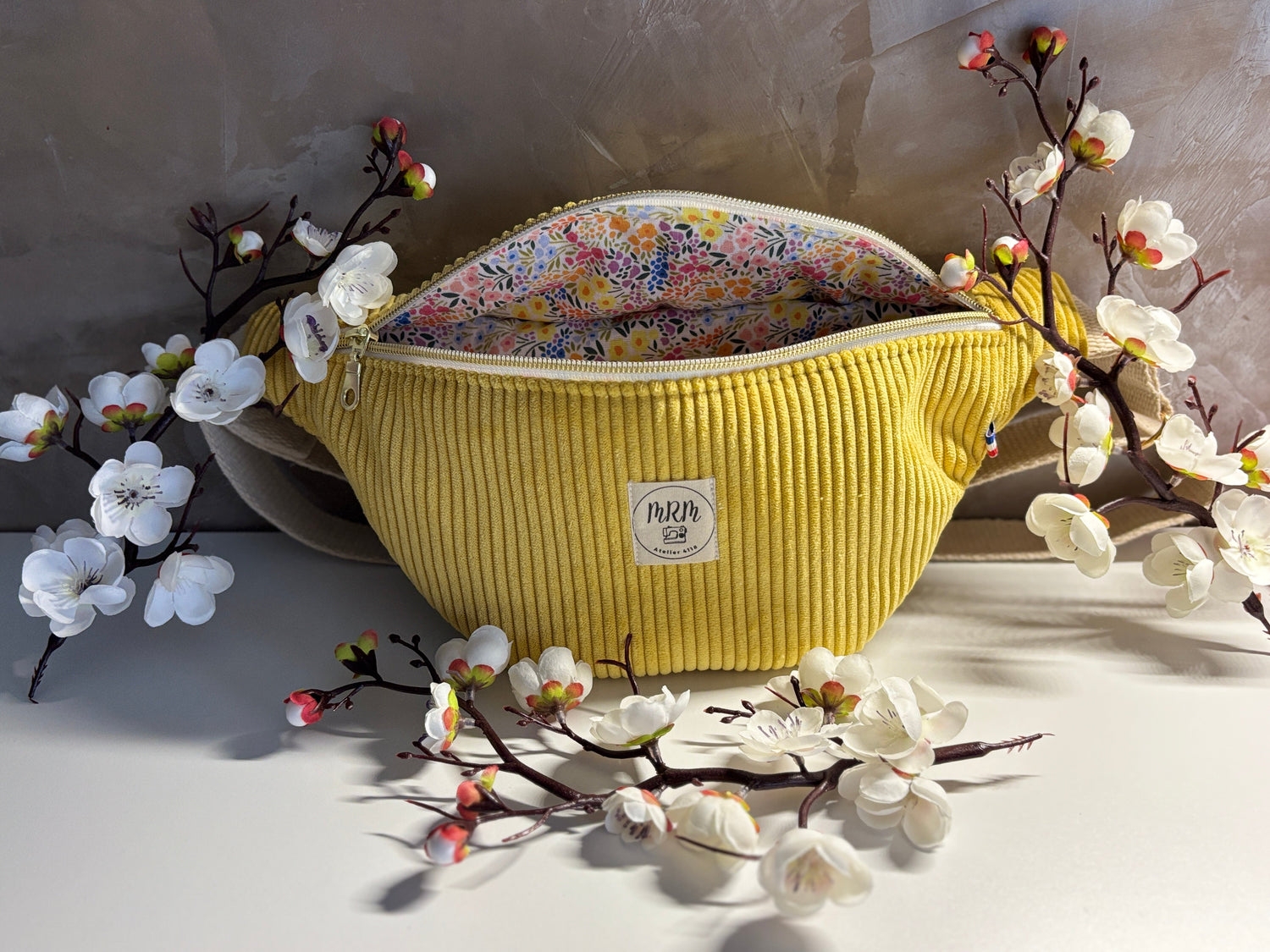 SAC BANANE,CABAS, PORTE MONNAIE